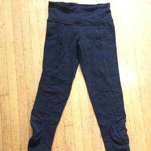 LULULEMON CROPPED LEGGINGS